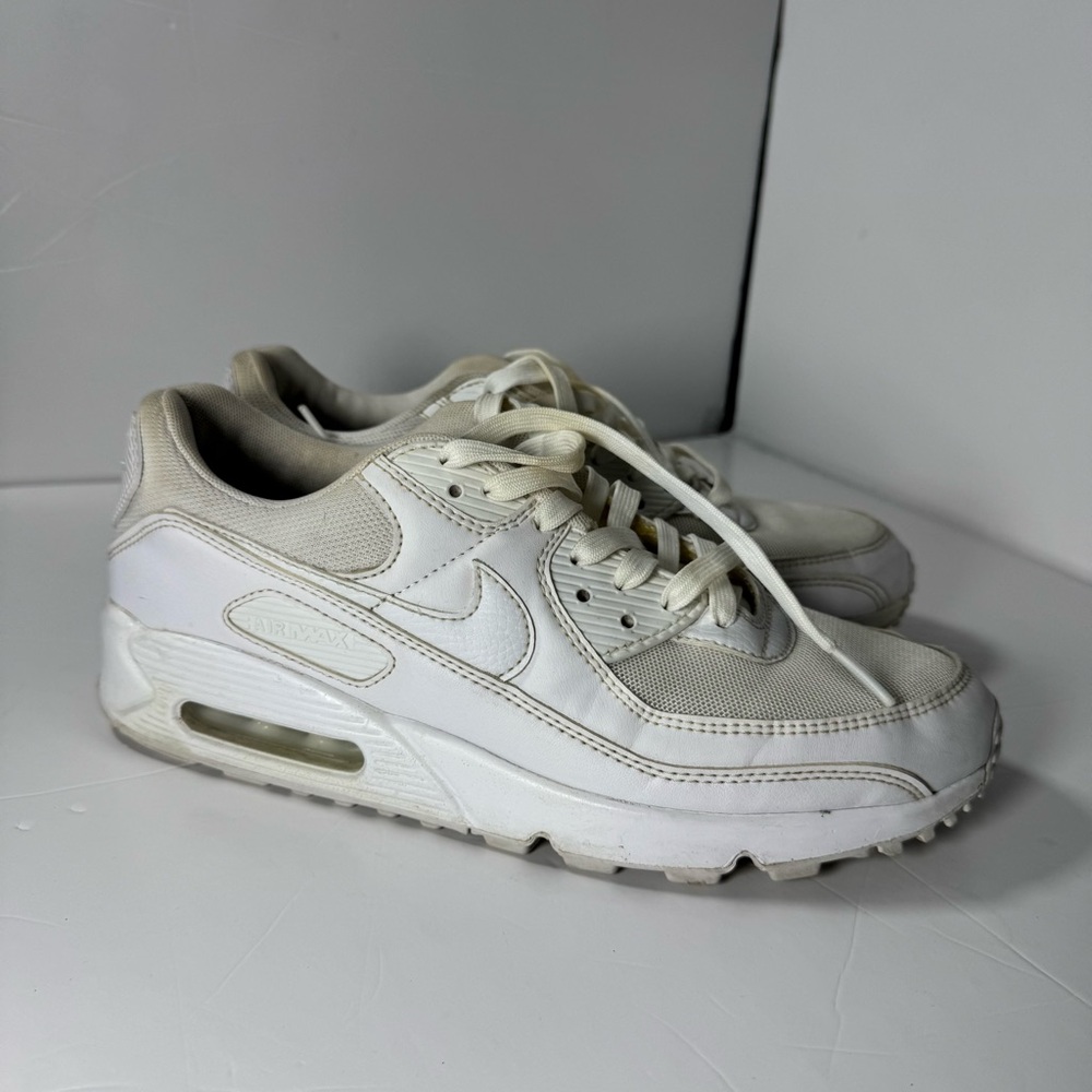 Nike Air Max 90 Women Triple White Sneakers Size 10 DH8010-100 2021 Athleisure